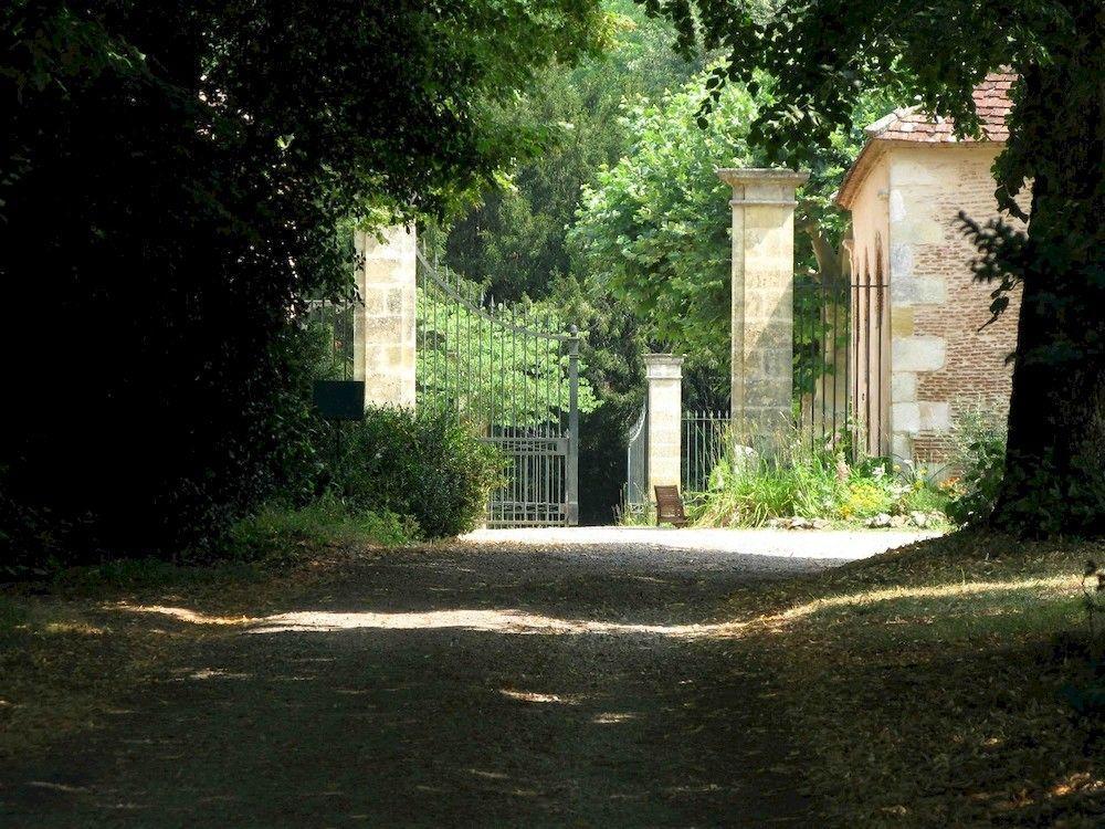 Chateau Les Farcies Du Pech Hotel Bergerac Exterior photo